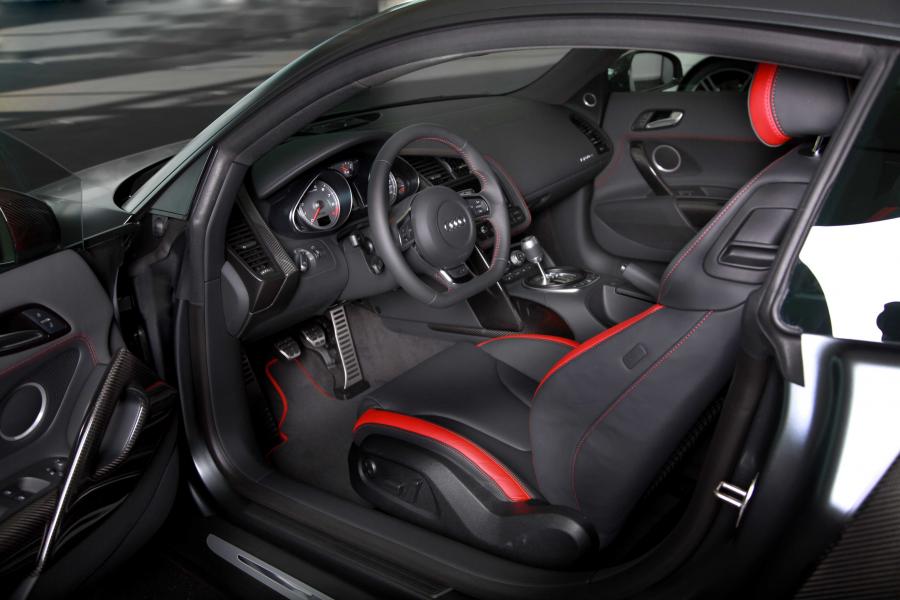 Интерьер Audi R8 Exclusive Selection Edition 2012 года  (NA) (фото 2 из 18)